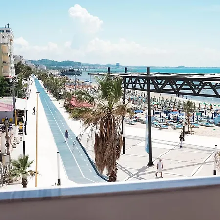 فندق مبيت وإفطار Marina دراس