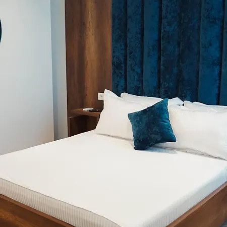 فندق مبيت وإفطار Marina 3*