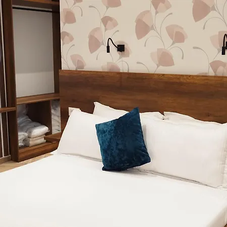 فندق مبيت وإفطار Marina 3*