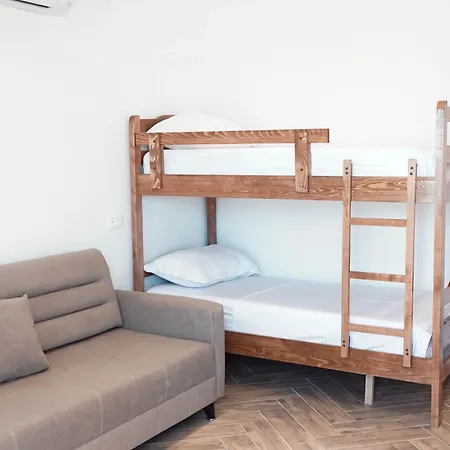 Oda ve Kahvaltı Marina 3*