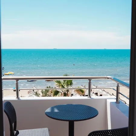 Oda ve Kahvaltı Marina 3*